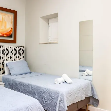 Residencia Queiros - T1 Apartment